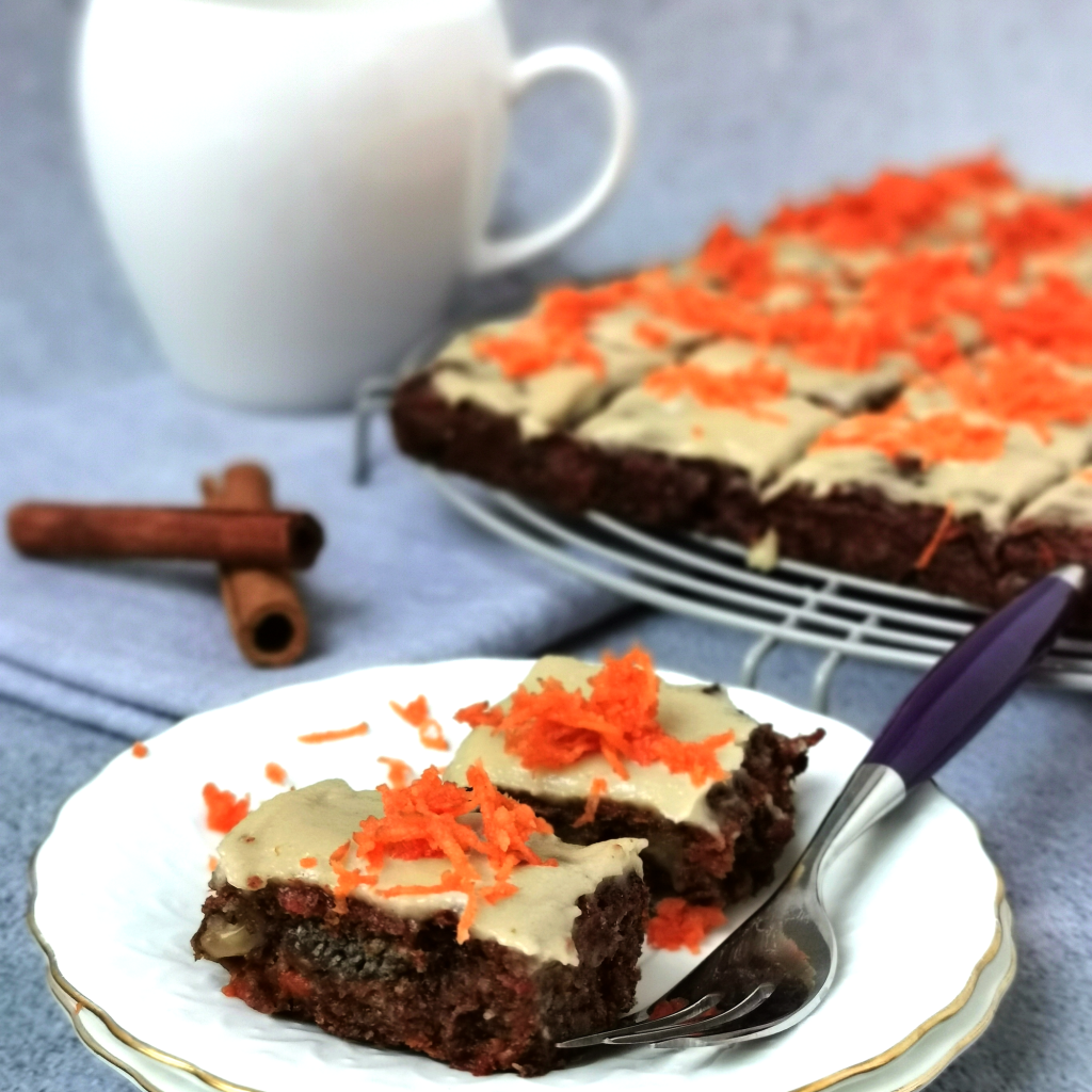 КЕКС С МОРКОВИ И БАНАН